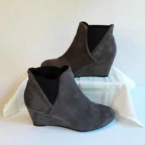 New Directions Gray "Suede" Pull On Wedge Ankle Bootie Cindy 9M - New Heel Caps